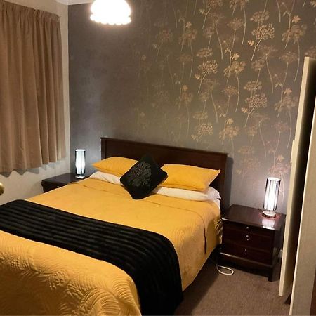 Bungalow On Centre Apartment Invercargill Bagian luar foto