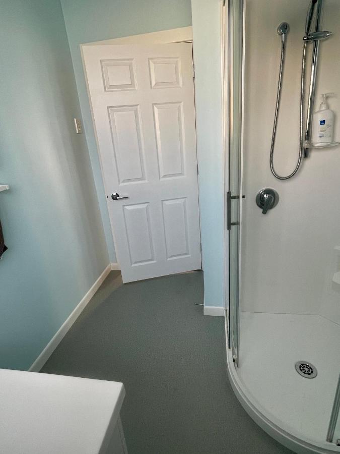 Bungalow On Centre Apartment Invercargill Bagian luar foto